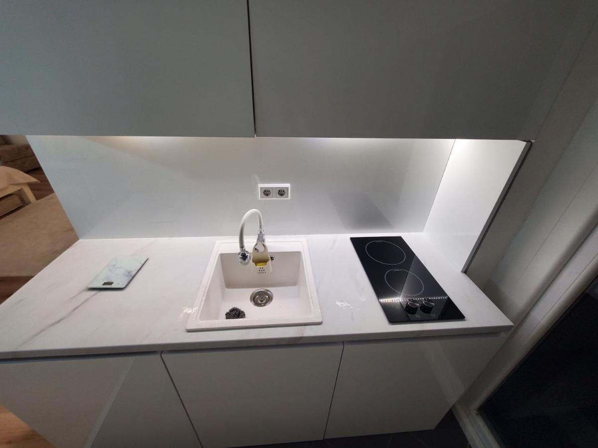 Apartament Sleep And Drive White Sarajewo Zewnętrze zdjęcie
